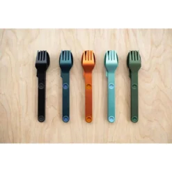 SET COMPLET DE 5 JEUX DE 3 COUVERTS MAGNÉTIQUES CAMPING EN ALUMINUM DUR - ÉTUI -Plein Air Camping Magasin set complet de 5 jeux de 3 couverts magnetiques camping en aluminum dur etui 4